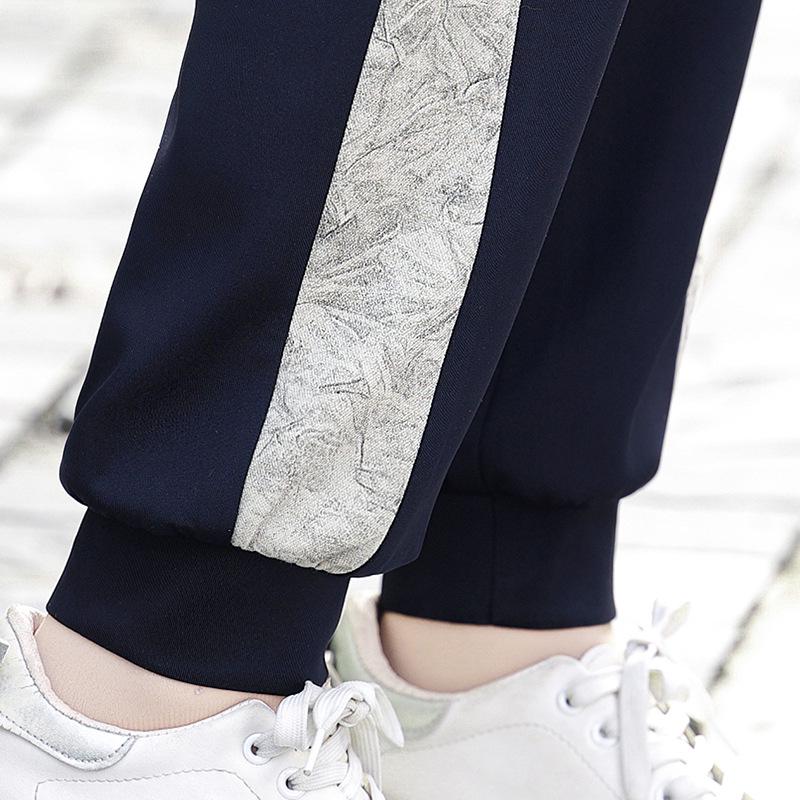 Модный спортивный костюм Весна-Осень 2024: Стильный повседневный костюм-двойка для мам среднего возраста