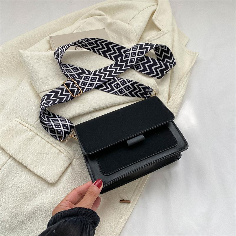 Повседневная ретро-сумка женская новая маленькая квадратная сумка трендовая модная женская сумка через плечо простая сумка-мессенджер