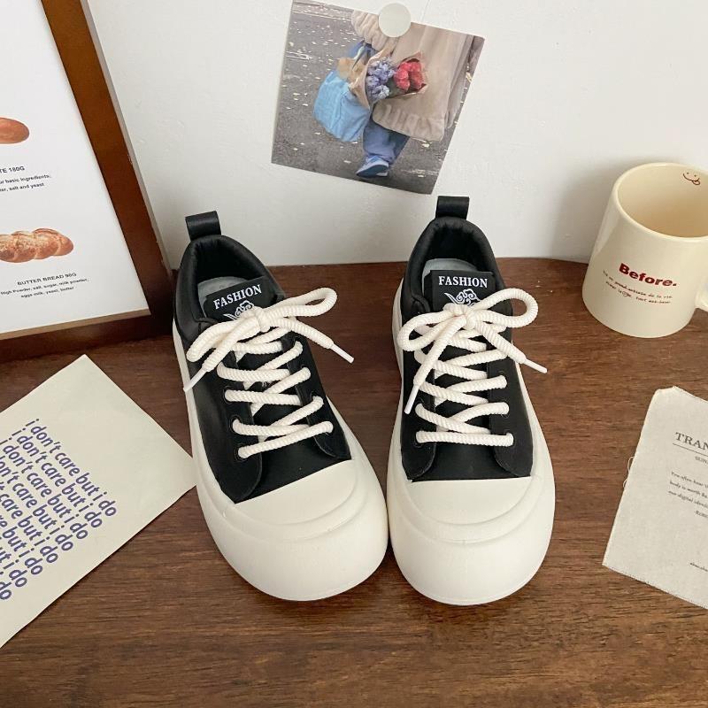 Модные белые туфли на толстой подошве с большой головой для женщин, весенний дизайн, универсальные, простые, удобные, студенческие повседневные туфли на доске с круглым носком