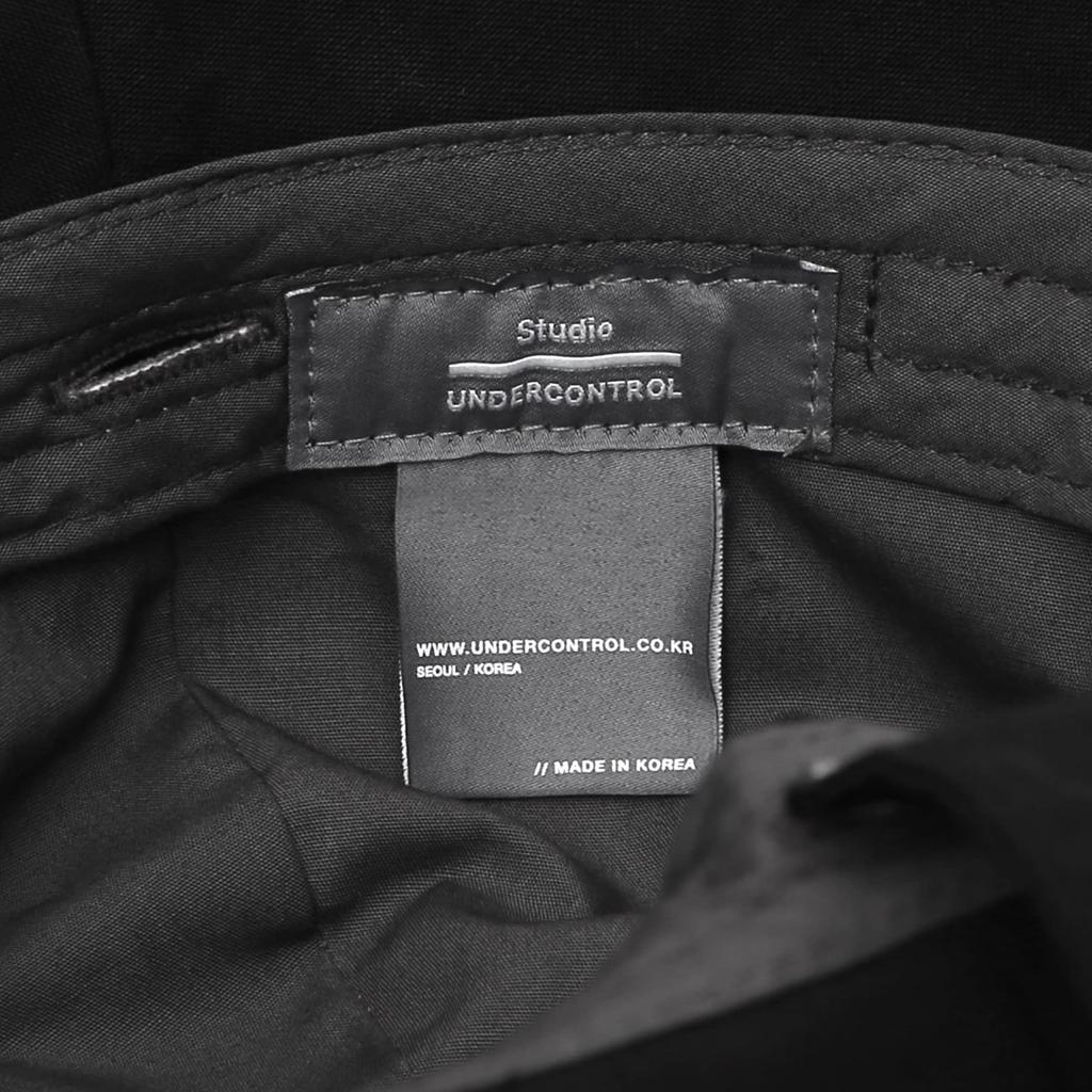 [ПОД КОНТРОЛЕМ] Био-стиранный хлопок Съемный шейный ремешок на пуговицах Глубокие поля Унисекс Защита от солнца УФ Панама для женщин Корейская кепка (Био черный)