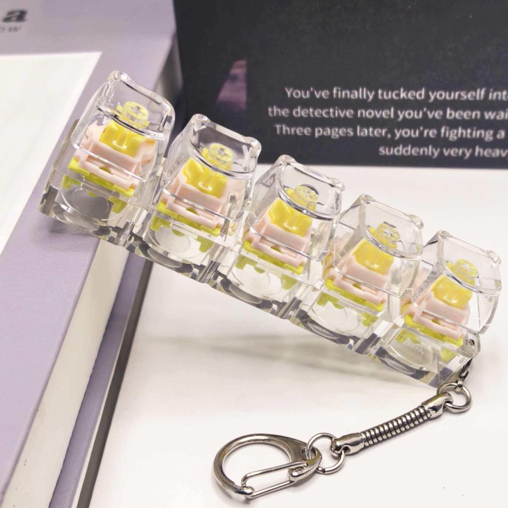 Брелок для ключей в виде бесшумной механической клавиатуры с 5,6 крестовыми переключателями и высокопрозрачными колпачками клавиш; Игрушка-антистресс.