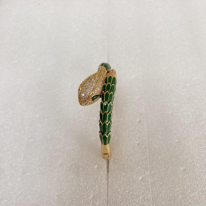 2024 Exquisite Snake Armlet: Luxury European & American Women's Bracelet