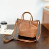IELGY Retro Oil Wax Leather Simple Mori Style Shoulder Messenger Bag