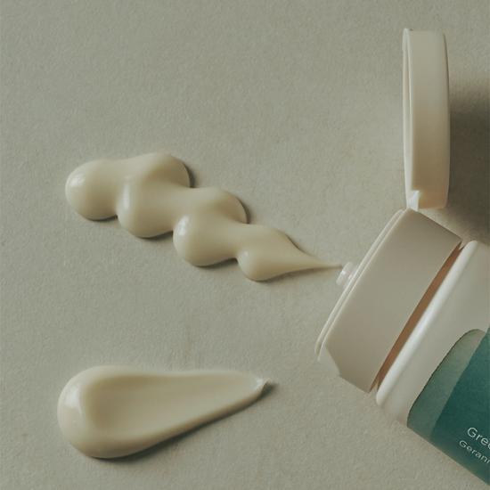 Frudia Leaf Frost Essential Blending Body Lotion Greenery 200 мл