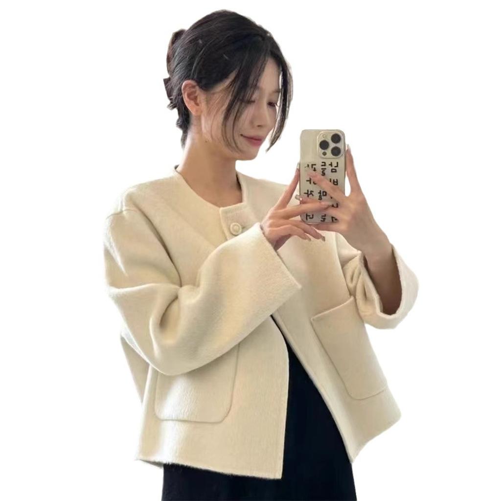 МОДА осень и зима 2025 новое маленькое ароматное шерстяное пальто женское без воротника короткое корейское шерстяное пальто Одежда