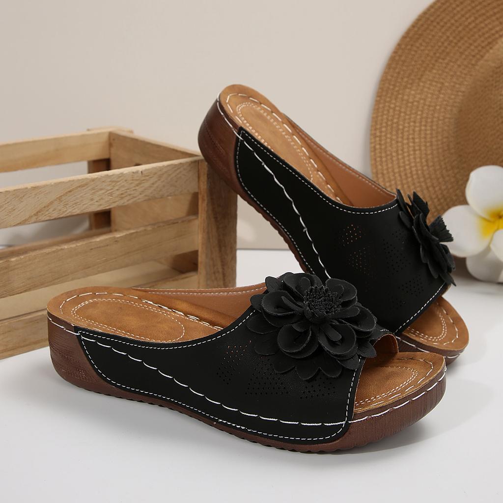 Модные ретро шлепанцы на танкетке с цветочным декором Женские 2025 Лето Толстая подошва Платформа Сандалии Женские Противоскользящие Пляжная обувь Уличные шлепанцы