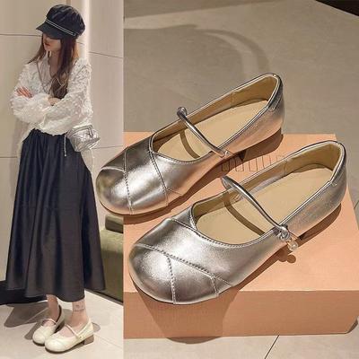 2025 Новая жареная уличная темпераментная юбка, туфли-лодочки Мэри Джейн на высоком каблуке, универсальные маленькие кожаные туфли, женские туфли