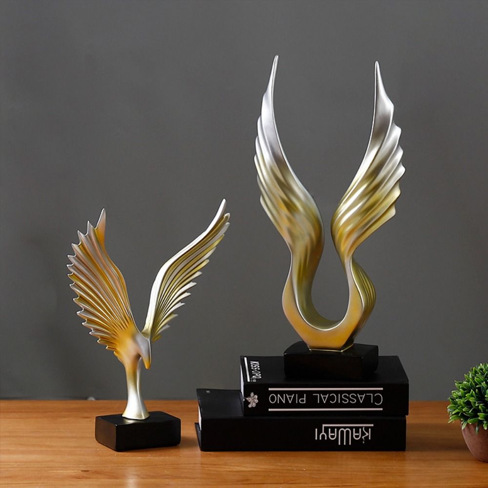 Accessories Wine Cabinet Decor Resin Crafts Animal Wings Statue Desktop Ornaments Eagle Ornaments