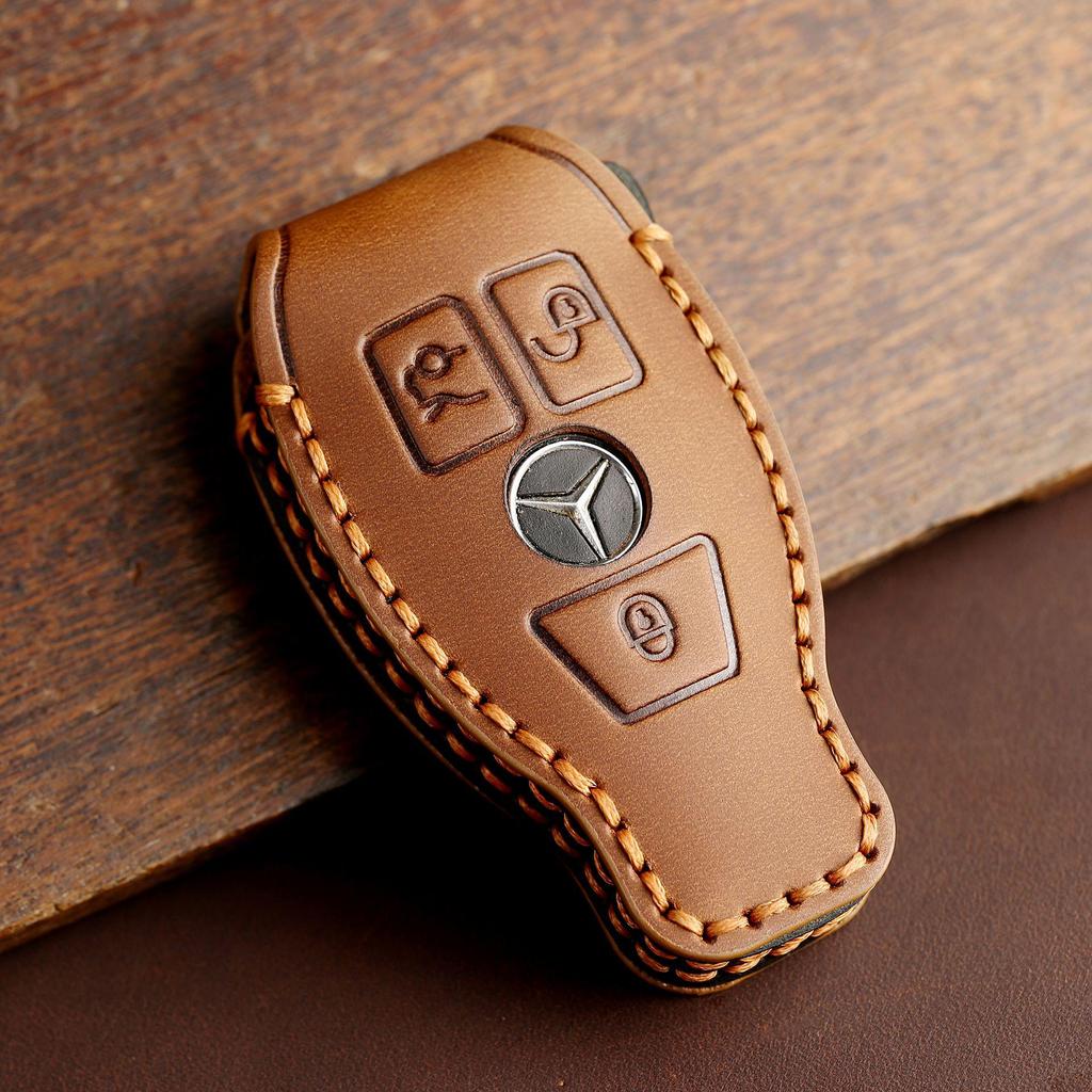Mercedes-Benz C260L/C200L Handmade Leather Key Cover with Chain