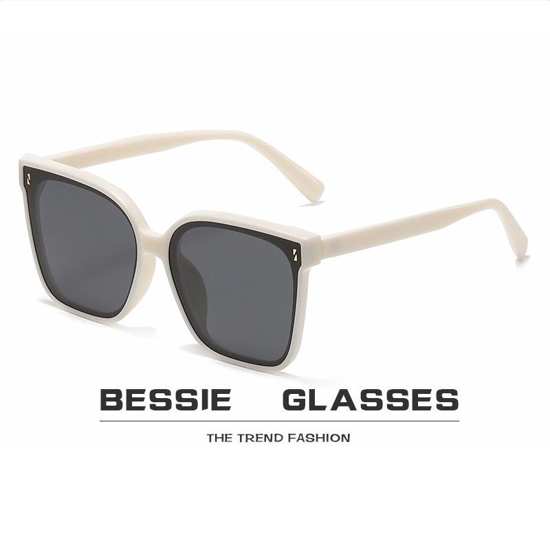 Black large frame sunglasses women's polarized sunglasses square TR anti-ultraviolet retro driving glasses personalized male trend