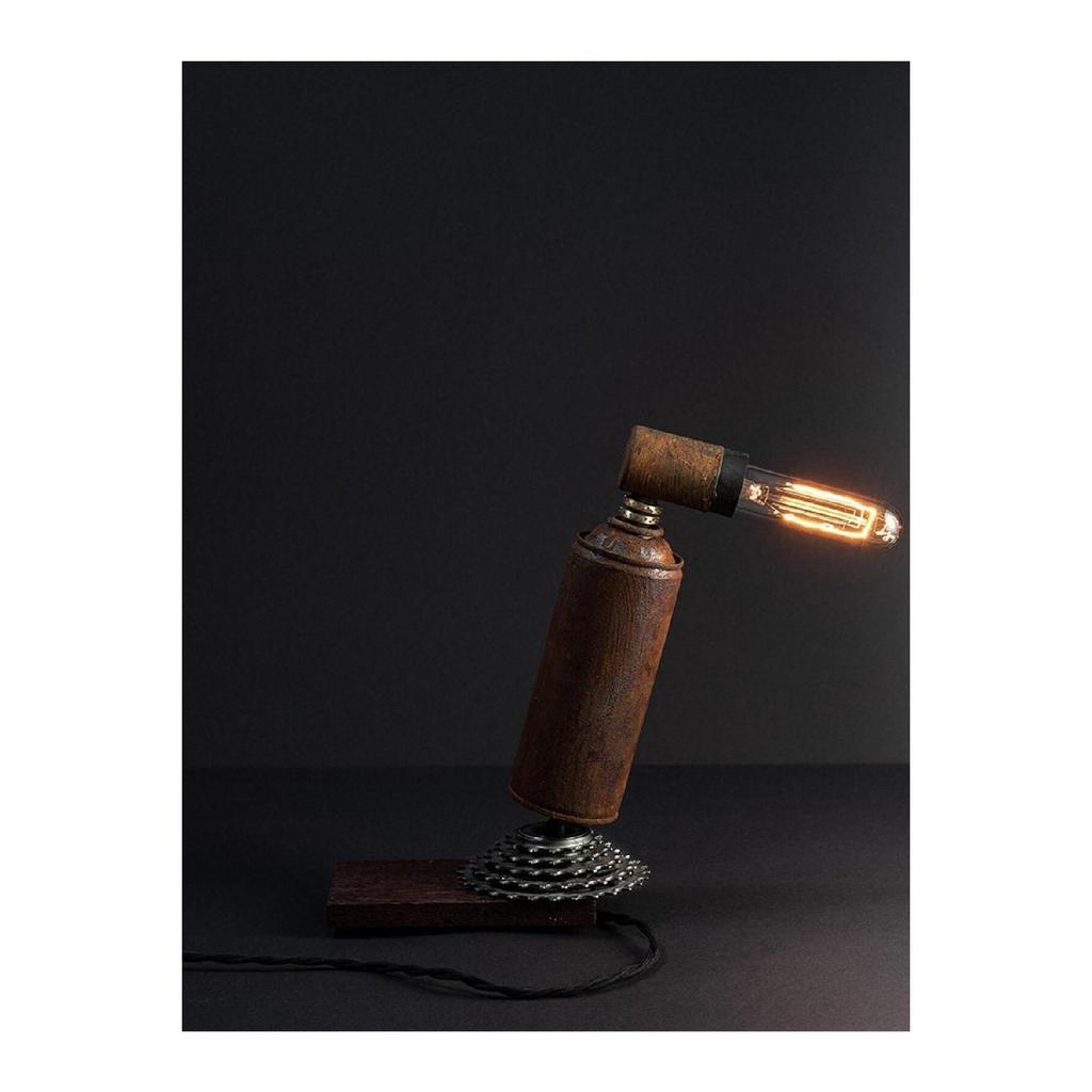 Vintage Retro -style Metal Table Lamp - Modern And Rustic Table Top Lighting - 28