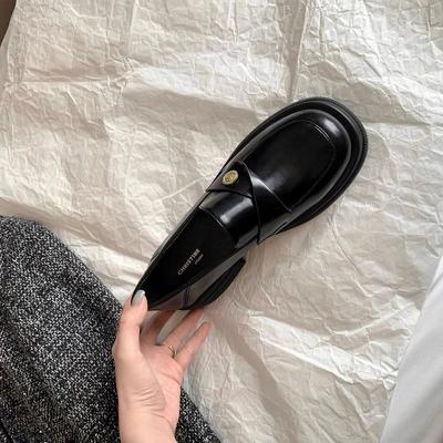 [Luo Fansen] женские туфли-лоферы на толстой подошве и толстом каблуке с золотой пряжкой, новинка сезона весна-осень 2025, с квадратным носком, маленькие лоферы с золотой монетой