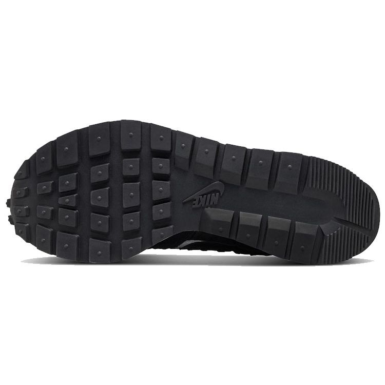 Кроссовки sacai x Jean Paul Gaultier x Nike VaporWaffle Черные Унисекс Белые DH9186-001