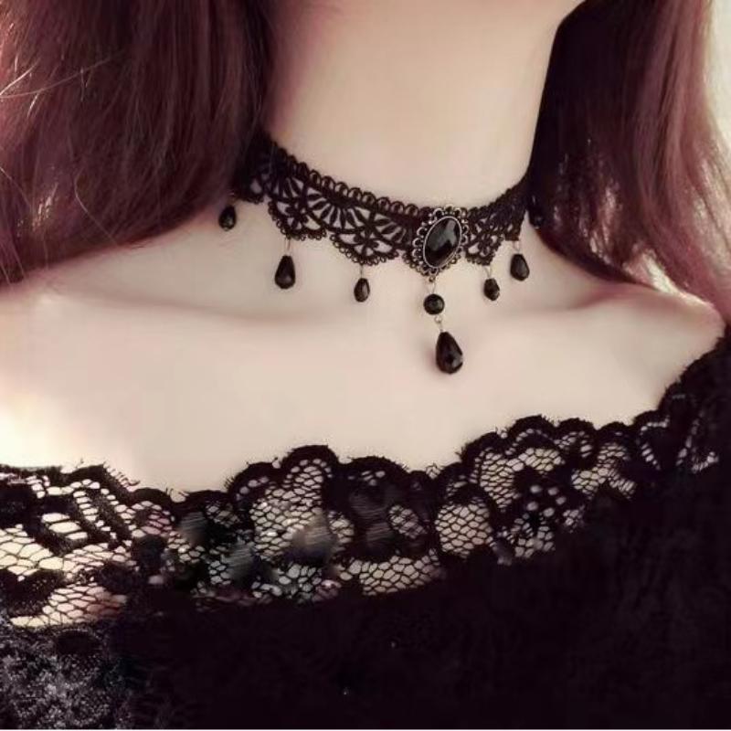 Готическое ожерелье Spice Girl Черная кисточка Цепочка на ключицу Легкая роскошь Темпераментный воротник