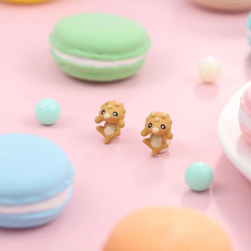 1 пара металлических модных аксессуаров с мультяшными животными, серьги для мужчин и женщин, милые украшения из глины с динозаврами, интересные подарки