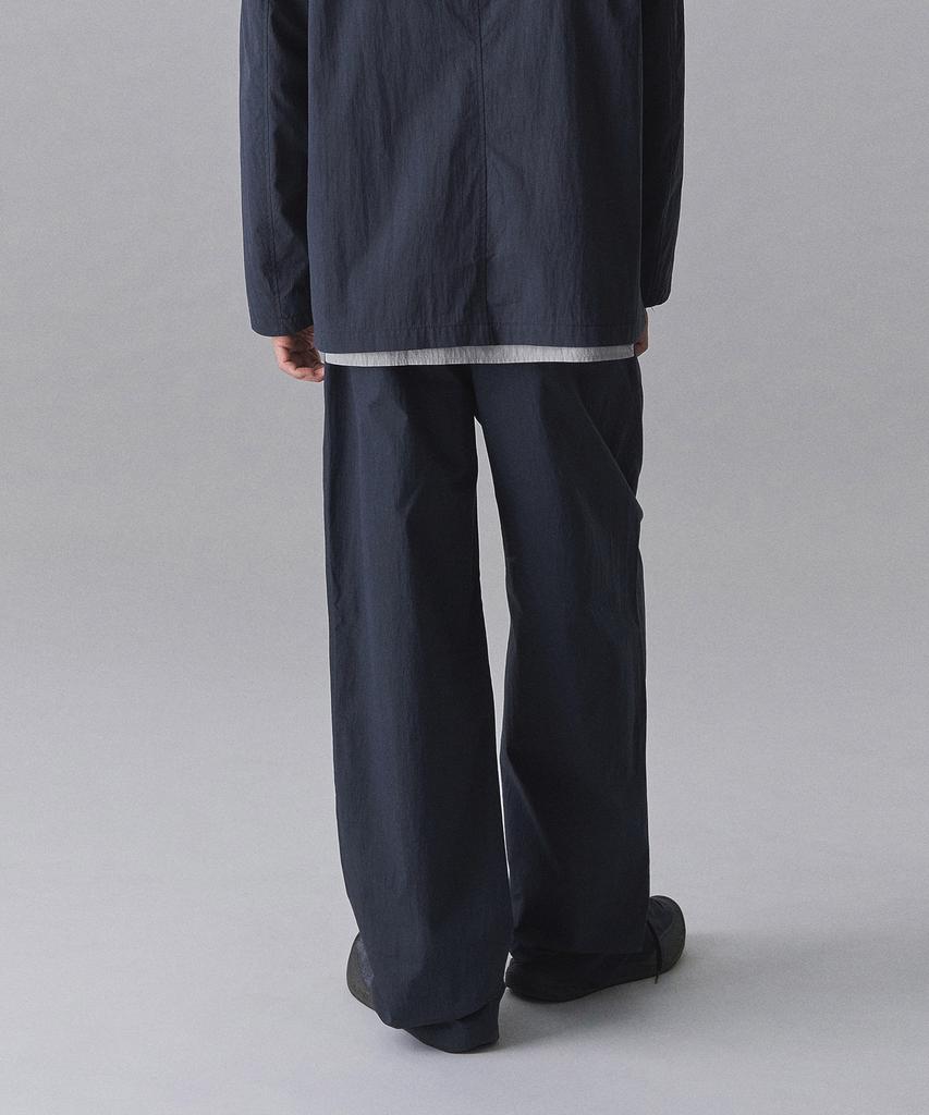 MUSINSA STANDARD [City Leisure] Cn One-Pleat Wide Elastic Waist Pants [Navy]