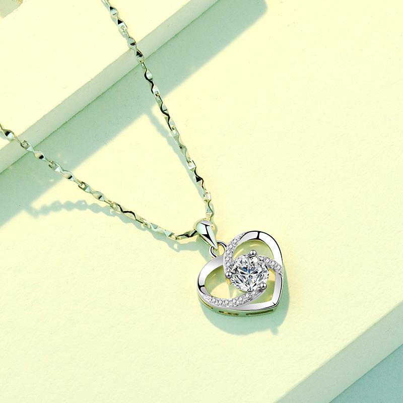 1PC Love Pendant Simple Light Luxury Neck Chain Internet Celebrity Collarbone Chain Versatile Jewelry