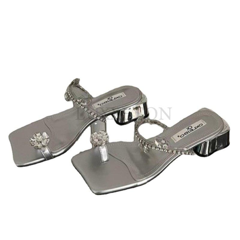 Весна-лето Модные новые женские босоножки из натуральной кожи с квадратным носком и тонким средним каблуком Простые повседневные туфли Женский шик