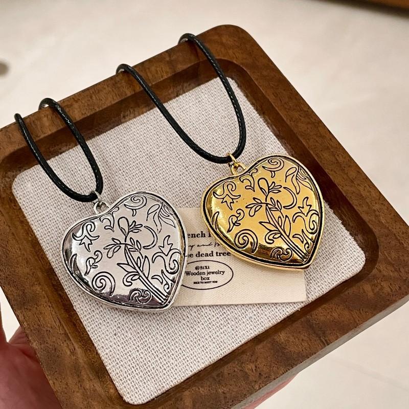 Винтажная металлическая гравированная подвеска 'Любовь', длинное ожерелье, милый и крутой стиль Spice Girl, новые шейные аксессуары, цепочка для свитера.