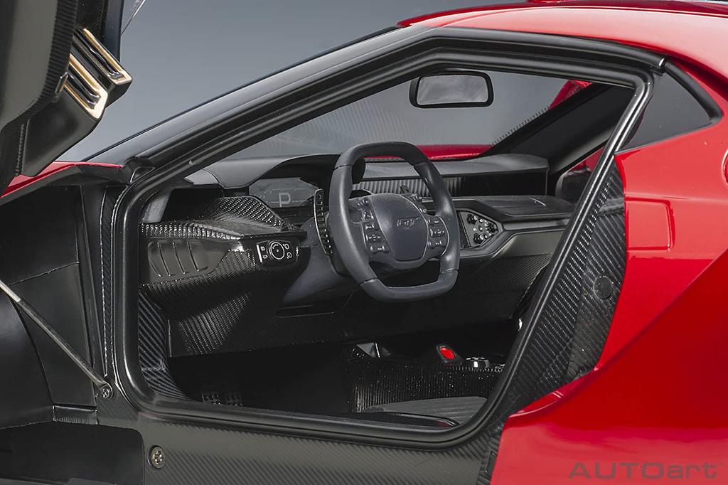 AUTOart Ford GT 2017 Metallic Stripe Готовый продукт 12106 1/12 Красный/Серебристый