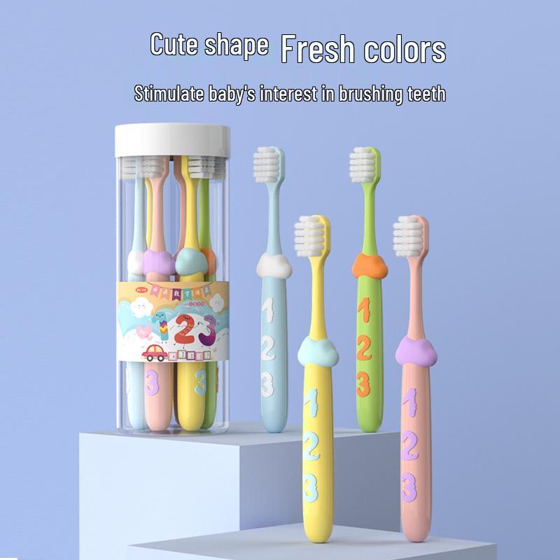 Зубная щетка с мягкой щетиной и милой цифровой ручкой для детей в возрасте 3-12 лет