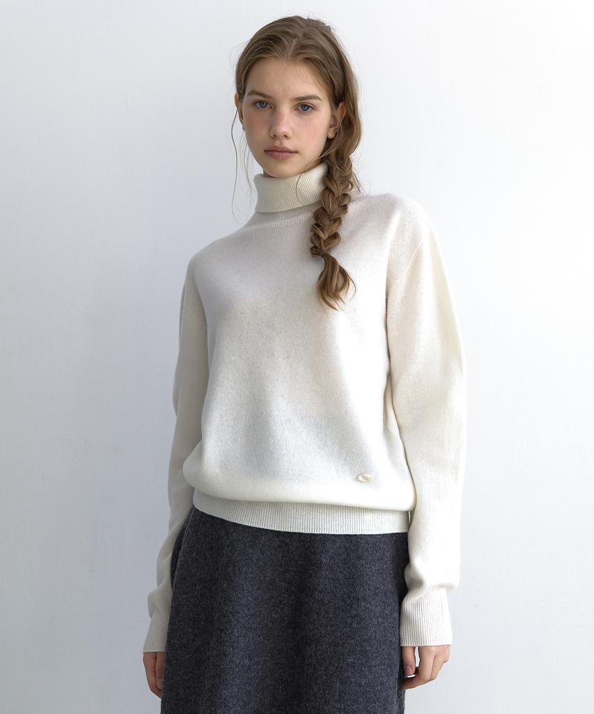 LAMINEZ Cozy Turtleneck Knit - 4 Colors