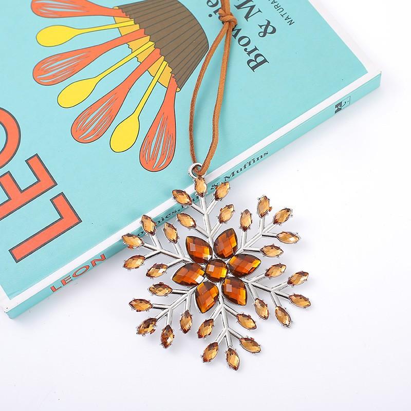 Best-selling Christmas Snowflake Zinc Alloy Ornaments Colorful Snowflake Pendants Christmas Trees Small Commodities