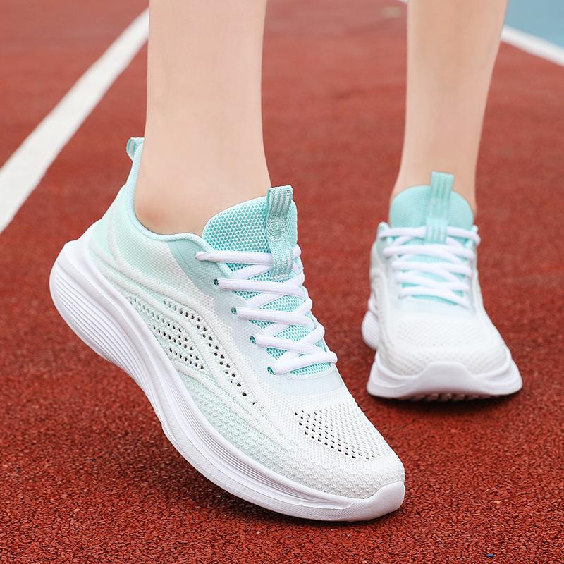 Summer new mesh soft-soled casual shoes fly-woven single-mesh breathable and lightweight running sports shoes