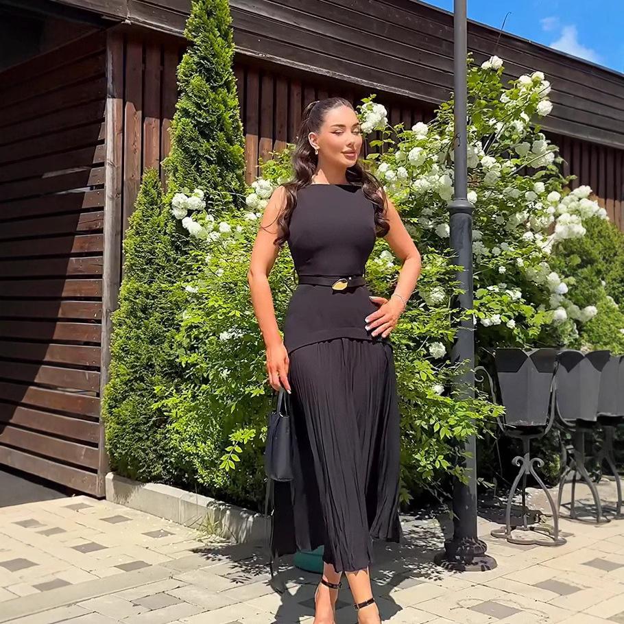Летнее платье без рукавов с плиссировкой для европейских и американских женщин 2025 – Однотонное, с акцентом на талии