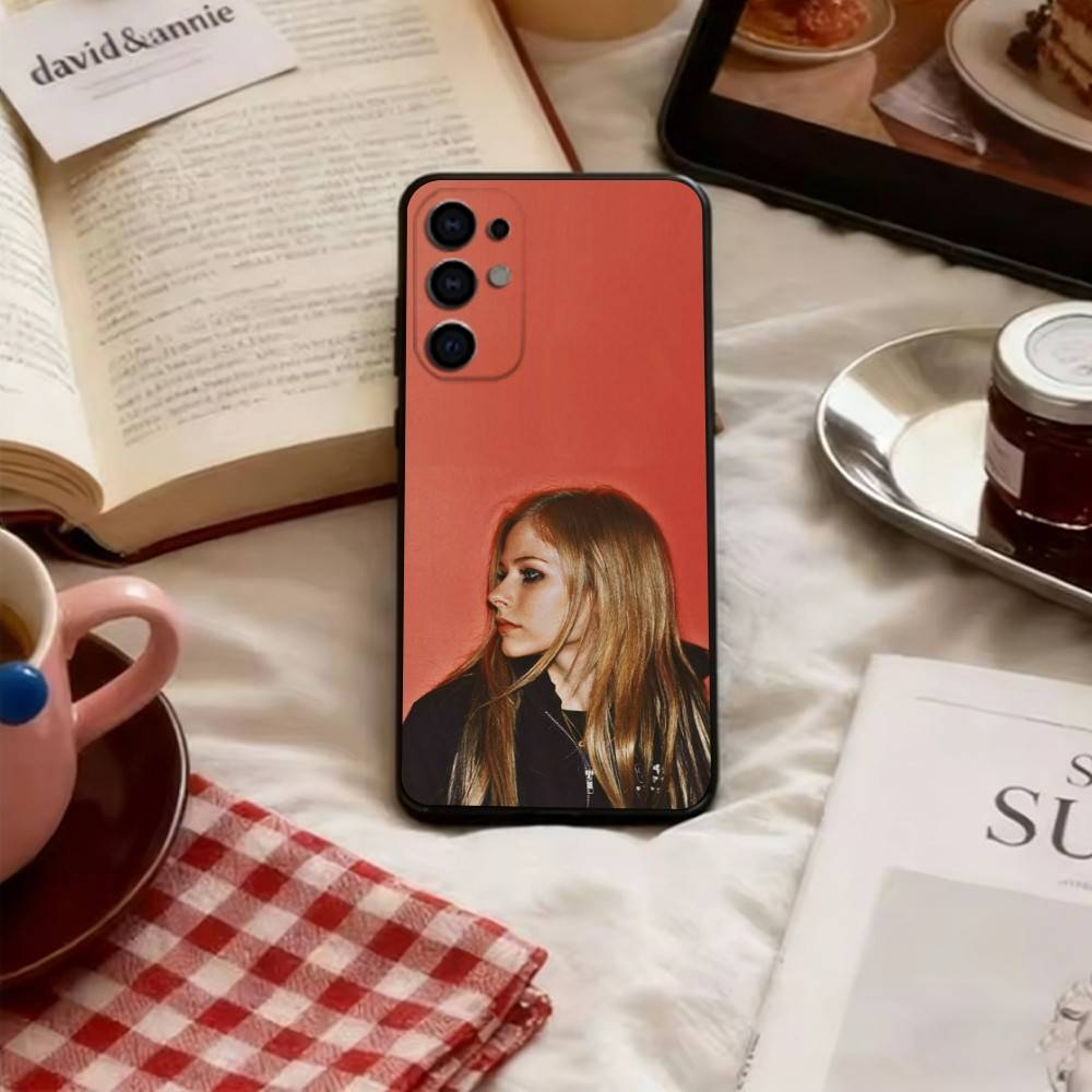 Чехол для телефона Avril Ramona Lavigne для Samsung S25, S24, S21, S22, S23, S30, Ultra, S20, Plus, Fe, Мягкий силиконовый черный чехол