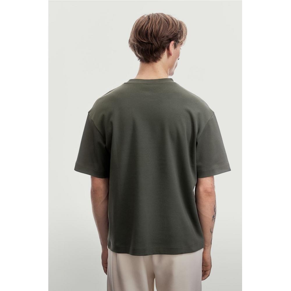 Футболка свободного покроя HM цвета хаки и зеленого цвета