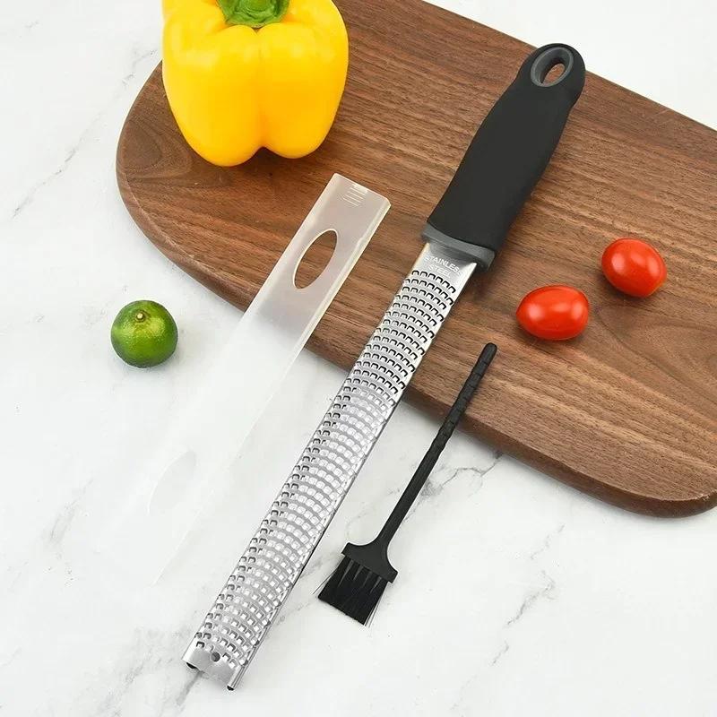304 Stainless Steel Cheese Grater With Brush Plastic Anti Slip Handle Chocolate Lemon Grater Garlic Cheese Grater Kitchen Tools