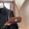 Корейская версия модной женской сумки под мышку, новая нишевая текстурированная сумка через плечо, маленькая квадратная сумка, сумка-багет для поездок на работу.