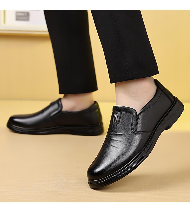 Spring Autumn New Designer Loafers for Men Solid Color Fashion Business Casual Shoes Male Soft Sole British Leather Shoes Man