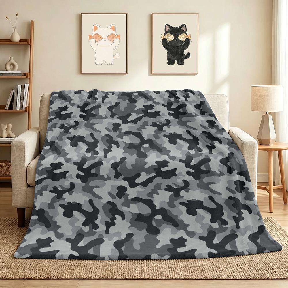 Camouflage Flannel Blanket Throw Blanket Soft Warm Sofa Bed Camping home Decor Unique Christmas Gift C926624