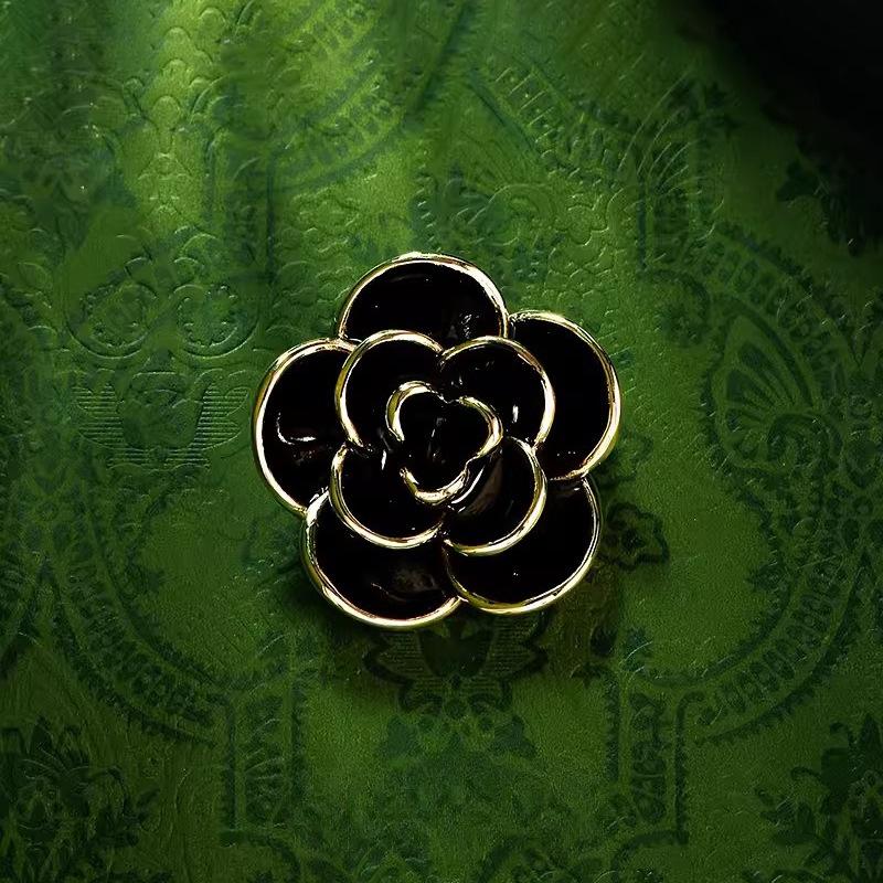 Xiaoxiangfeng Camellia Brooch High-End Femininity Retro Oil-Dripping Brooch Light Luxury Niche Design Pin Accessories
