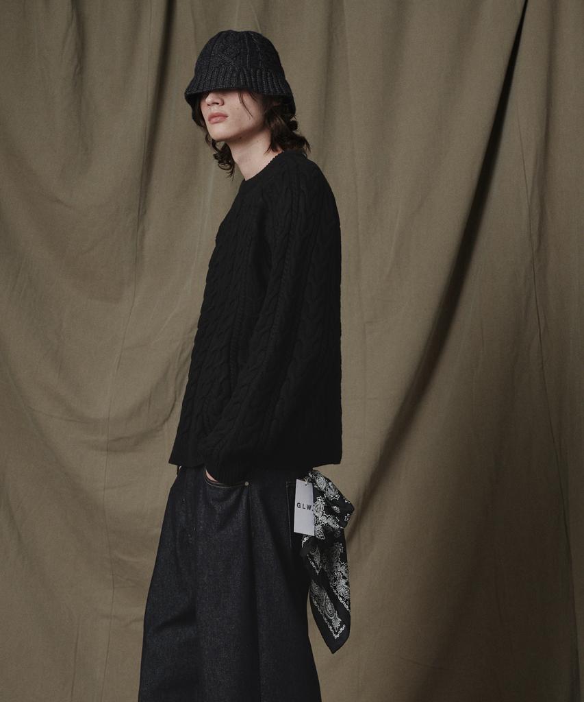 GLW Raglan Cable Knit Black