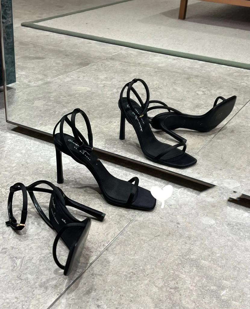 Модные роскошные туфли Huaxia New Square Headed с открытым носком на высоком каблуке 2024 года, женские смелые и элегантные босоножки на тонком каблуке