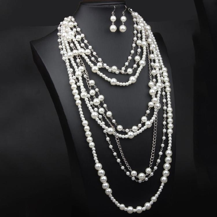 Stylish Pearls Jewelry Set Featuring Multilayers Necklace and Earrings Accessory for Fashionable Woman Casual Wear