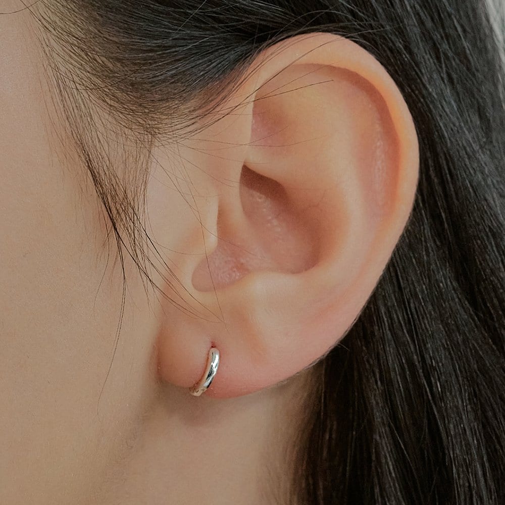 [Hei][Worn by Han Yeri, BTOB Seo Eunkwang, Taeyeon, Lee Hyuni, and Hyeri] Tiny One-Touch Earring