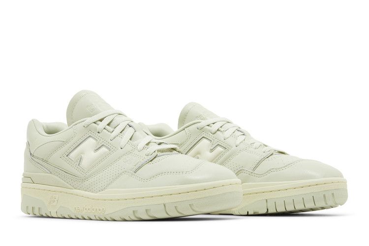 New Balance 550 Глубокий лишайниковый зеленый