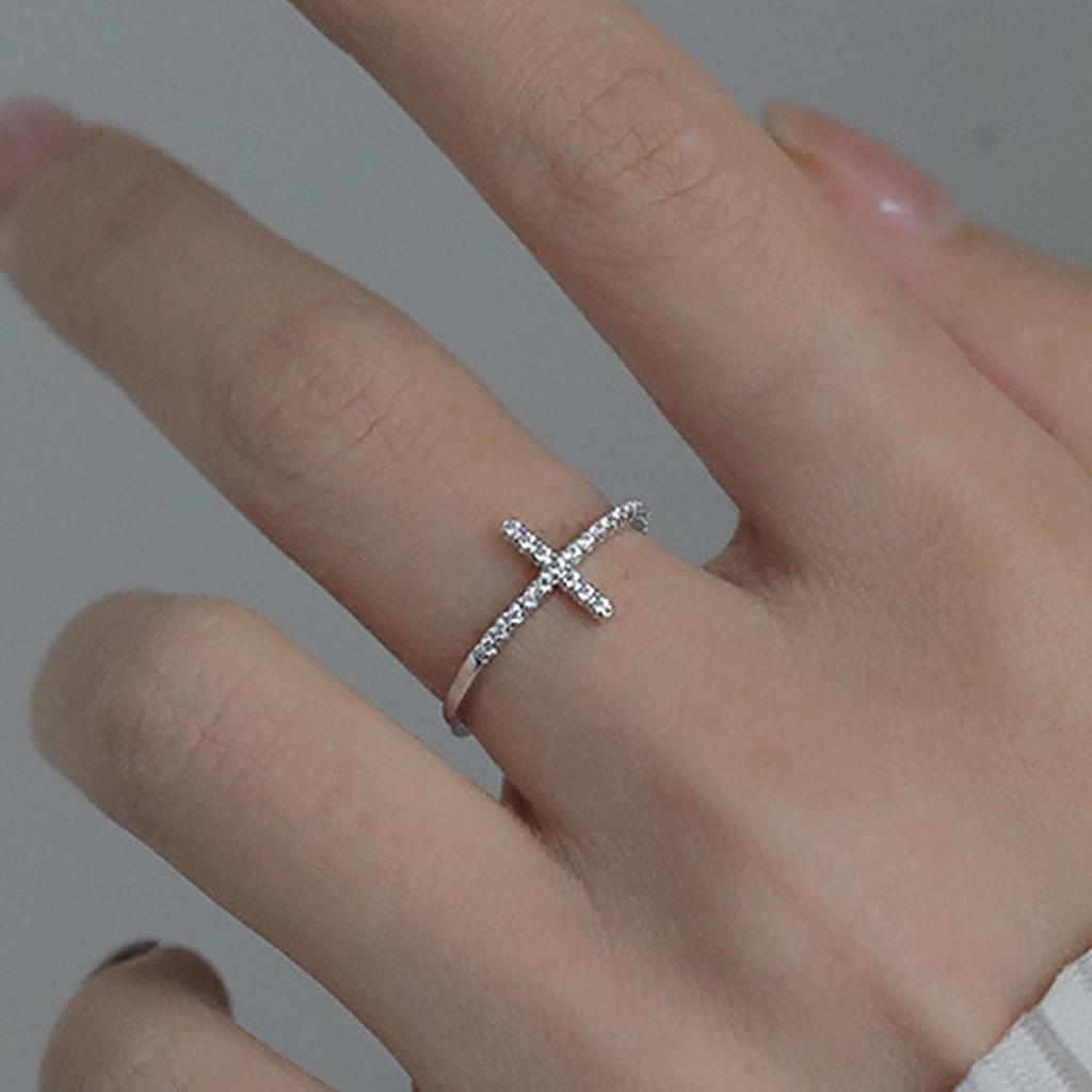 Elegant European-American Hip Hop Zircon Cross Ring