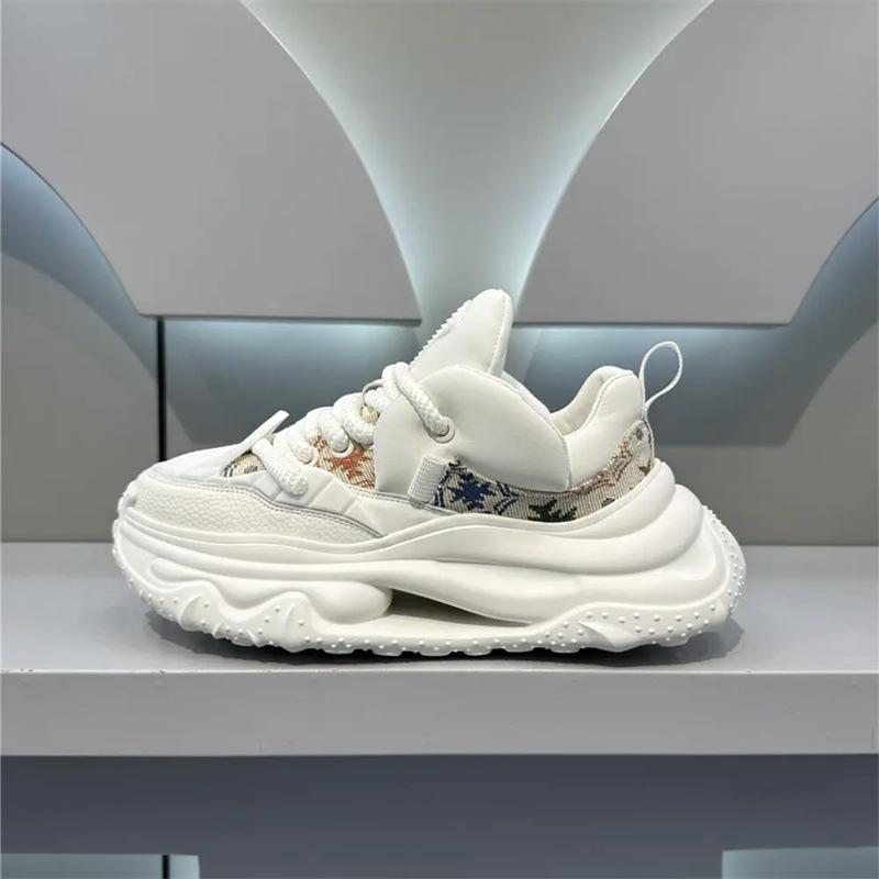 Autumn new dad shoes printing embroidery hollow bottom sports casual shoes platform tide bjd