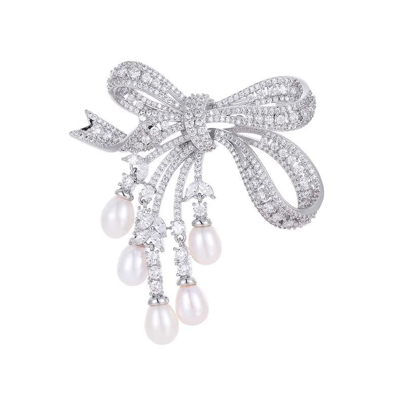 Брошь-кисточка в форме жемчуга с женственным дизайном, нишевая брошь и модное пальто