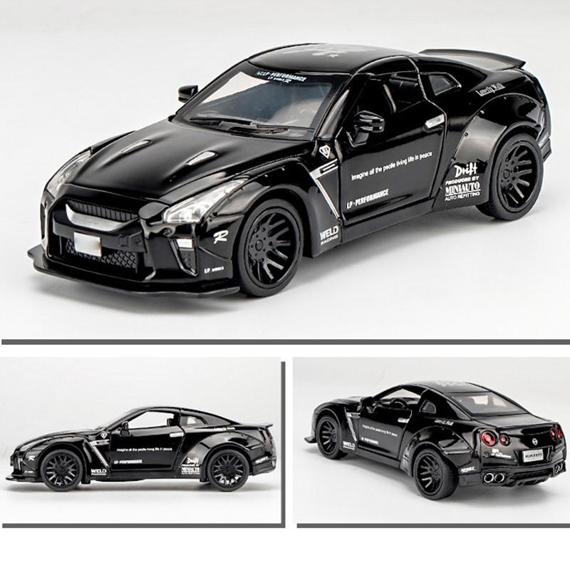 Масштаб 1/32 Nissan GTR, литая под давлением модель автомобиля, игрушечный автомобиль с откатным механизмом, звуком и светом для детей, коллекция подарков для мальчиков и девочек