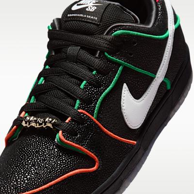 Nike SB Dunk Low Bronx Girls Skate