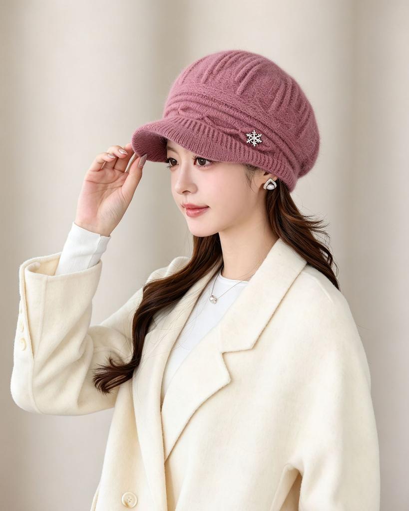 Knitted beret women's autumn and winter warm wool hat fashionable versatile face small cold hat mother hat temperament
