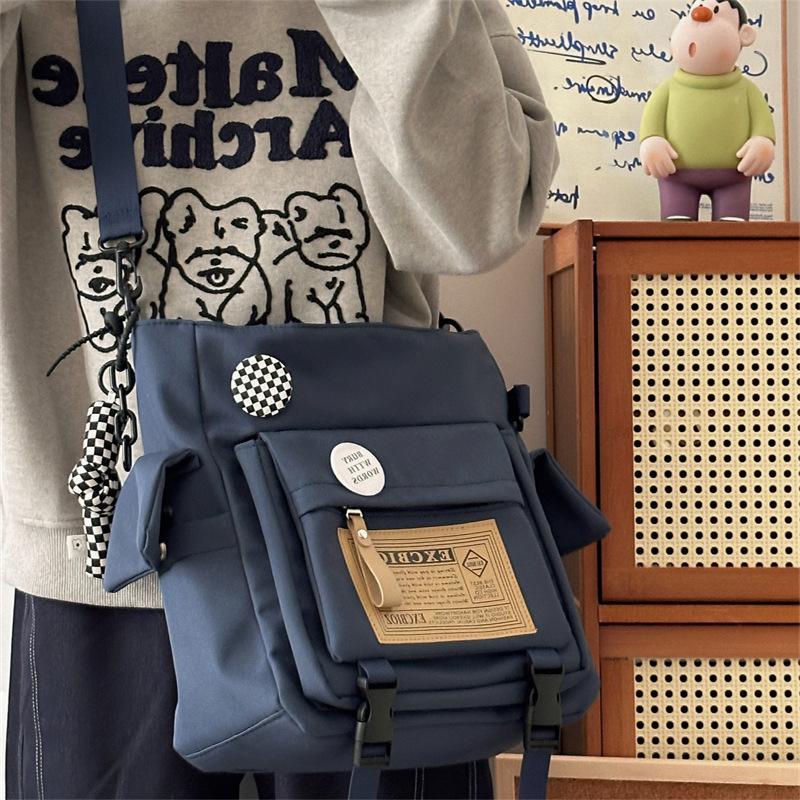 Легкая студенческая косметичка, новая модная сумка через плечо большой вместимости, повседневная портативная сумка-мессенджер