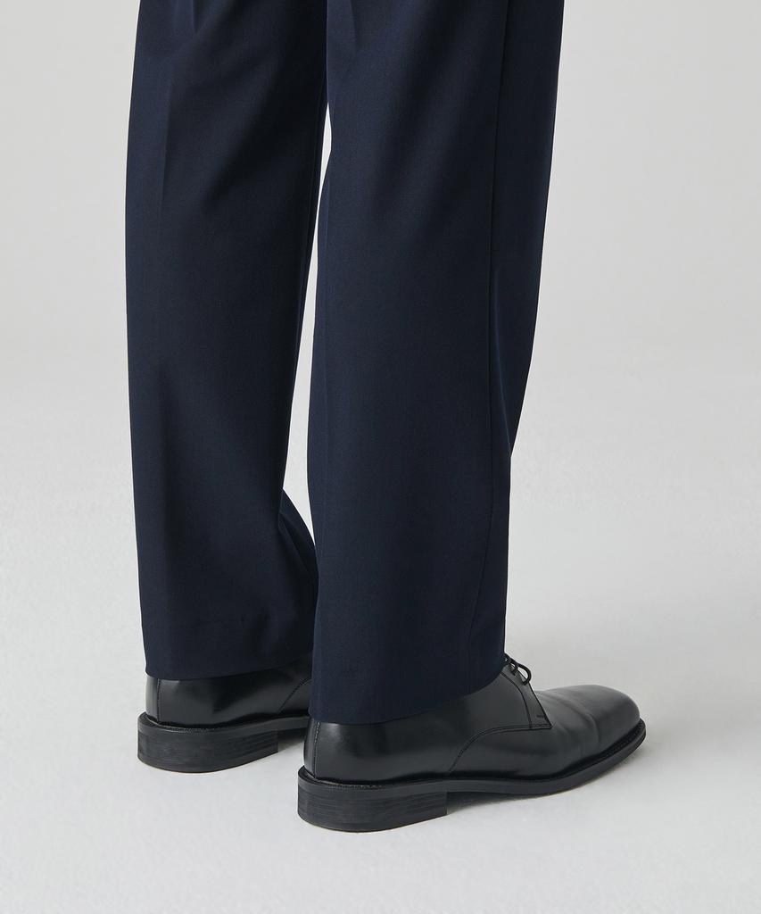 MUSINSA STANDARD Straight Hidden Banding Slacks [Navy]