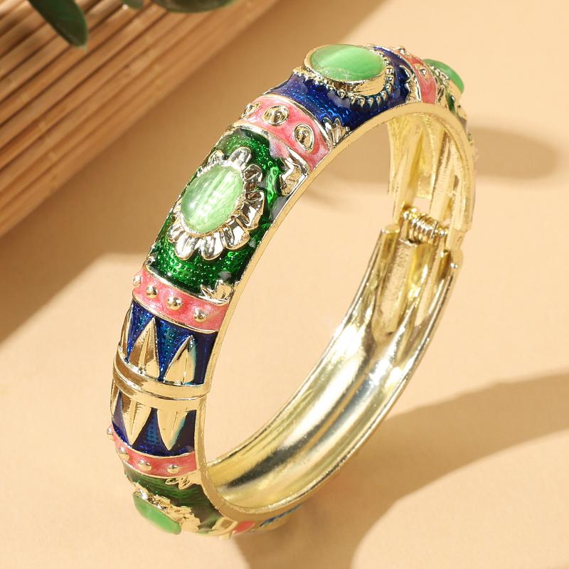 Cloisonne Flower Bracelet for Women Vintage Bohemian Style Bangle Non-Tarnish Jewelry for Travel Daily Wear Gift